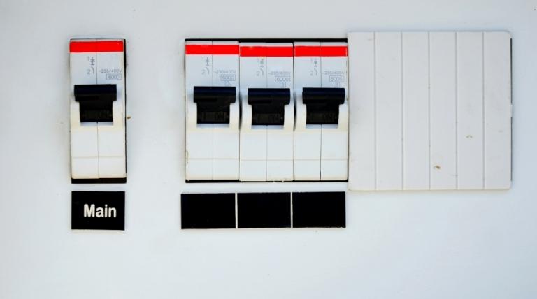 Understand The Circuit Box Of The House